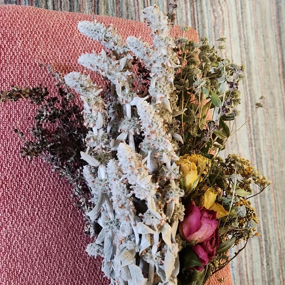 Real dried flower bouquet. - Picture 2 of 6